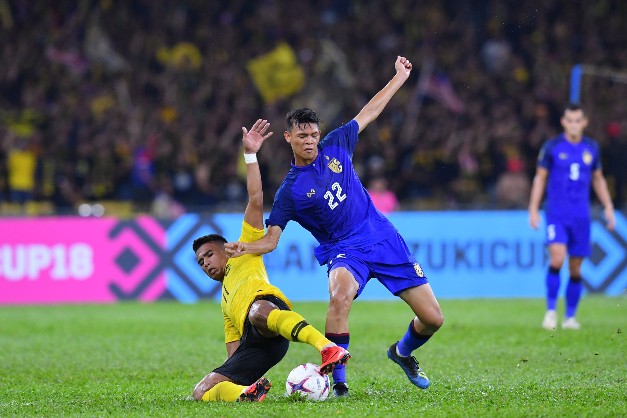 ทีมชาติไทย บุกไปเสมอ มาเลเซีย 0-0 ในรอบรองชนะเลิศนัดแรก
